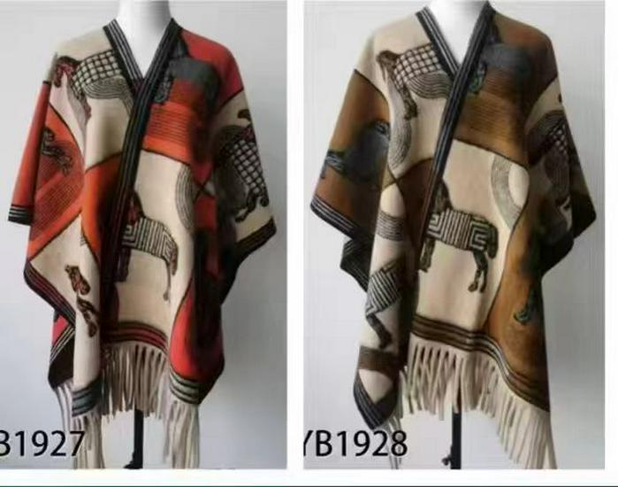Elegant Ethnic Ink Painting Cape Shawl with Tassels - Versatile Travel Scarf Cloak