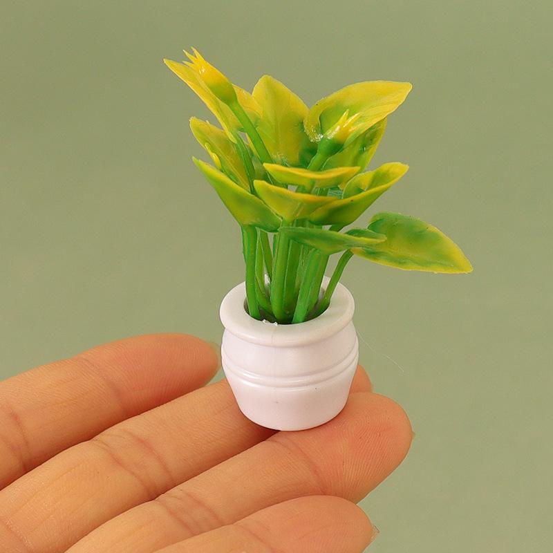 1Pc Doll House Mini Plant Model Mini Green Plant Potted Outdoor Landscape Flower Bed