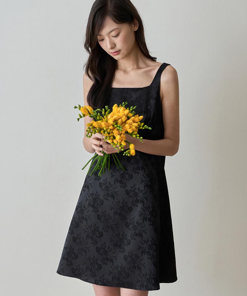Ibokeuela Jeanne Sleeveless Mini Dress(Jacquard Black)