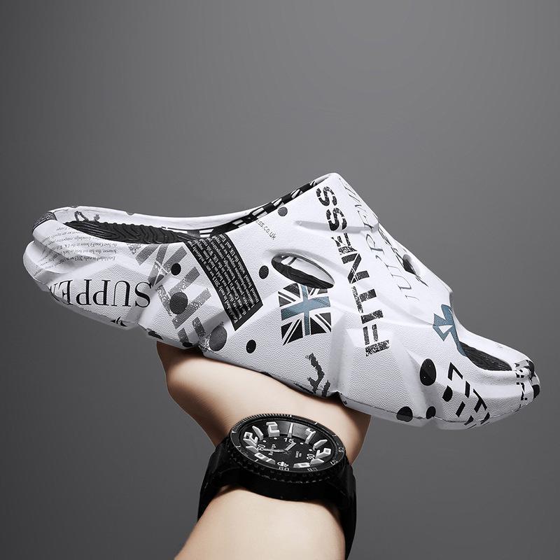 Wearing Men Beach Trendy Casual Slippers for External Wear Outdoor Anti Slip Shoes Wear-resistant and Comfortable Men's Slippers