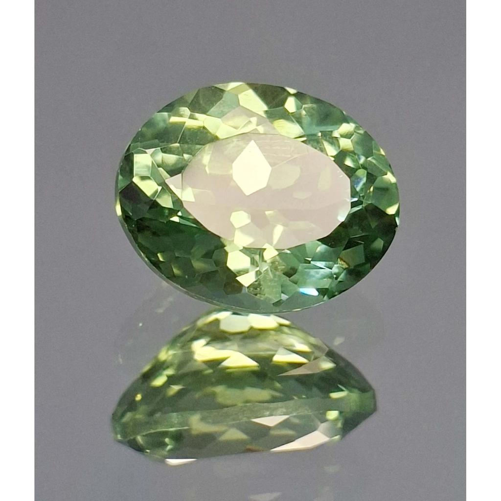 9-11 Ct Natural Green Parti Sapphire Oval Cut VVS Certified Loose Gemstone