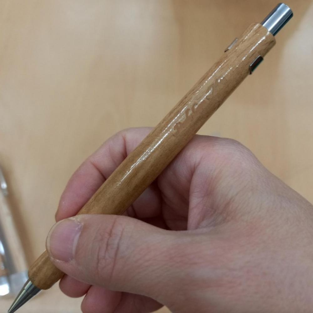 Ręcznie robiony drewniany ołówek mechaniczny 0,5 mm
