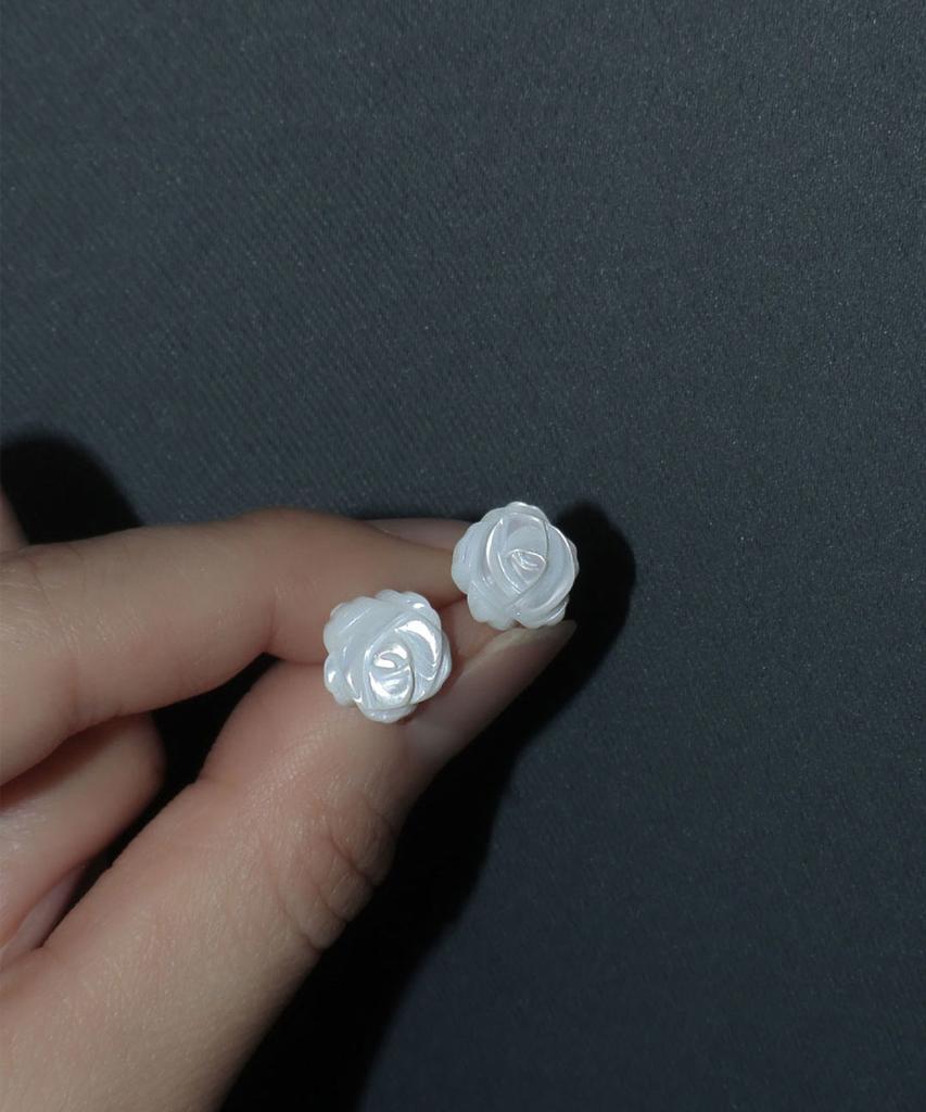 Loasi Rose Petal Trace Earring