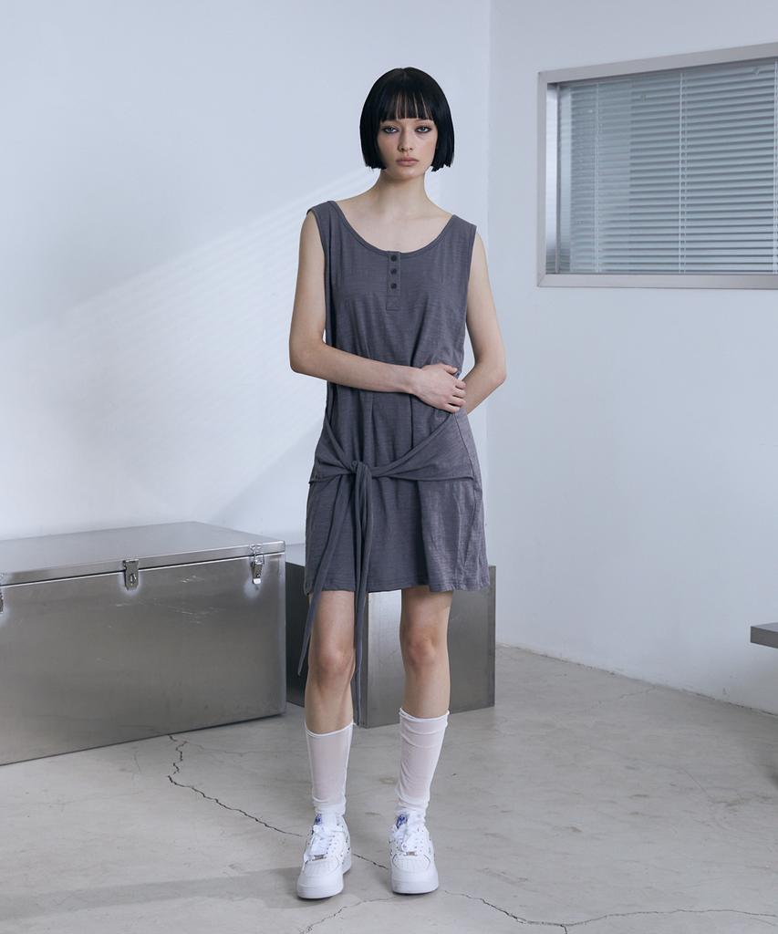 Bunteu Henley Neck Tie Mini Dress (Charcoal)