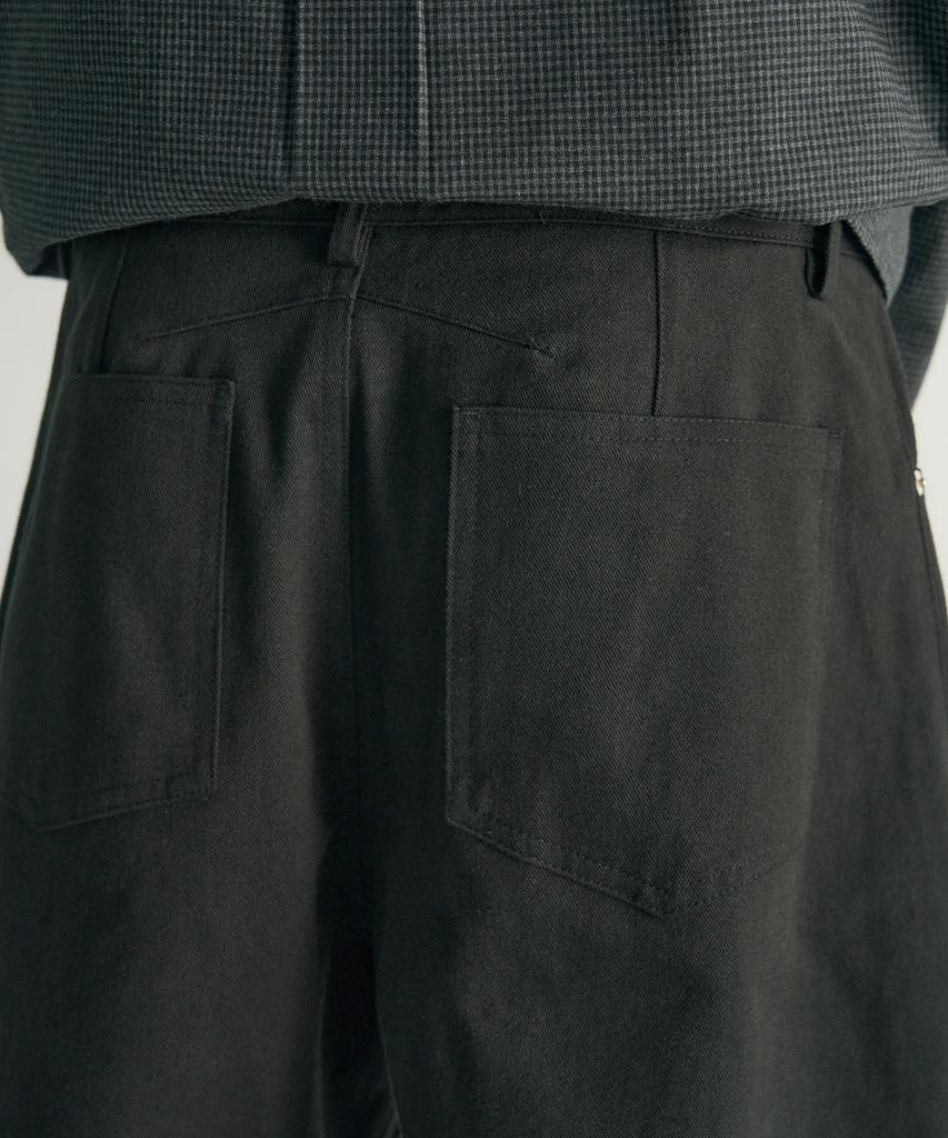 ROTEMBER Arc Flow Curved Dart Pants [Black]
