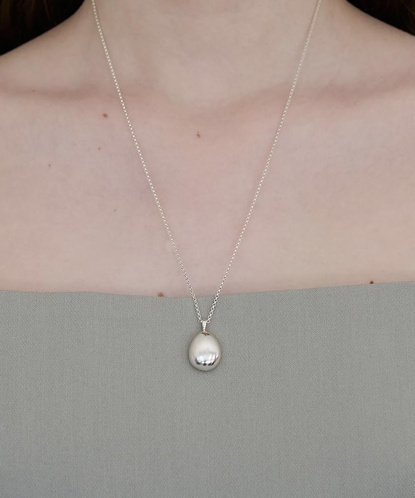 Still Instant Rose With Dew - Necklace 06 (S)