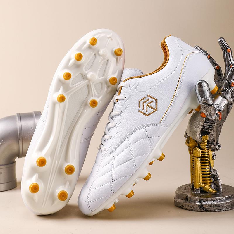 Men Long Spike Football Soccer Boots Outdoor Training Sneakers Big Size Black White for Teenager Sports