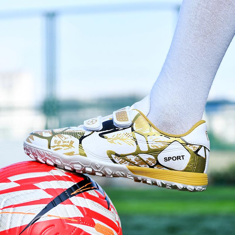 Football Boots for Boys New Indoor Turf Professional Field Sneakers Soccer Shoes for Kids Soccer Shoes Exercise Futsal Cozy Match