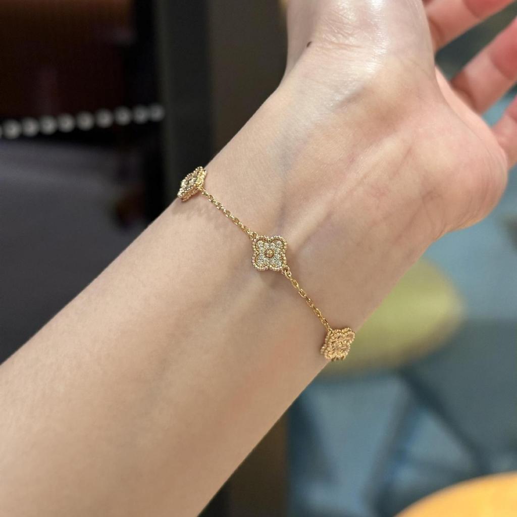 V Gold Mini Small Four-leaf Clover Six-flower Bracelet Women's Plated 18K Gold Full Diamond Flower Jewelry Temperament