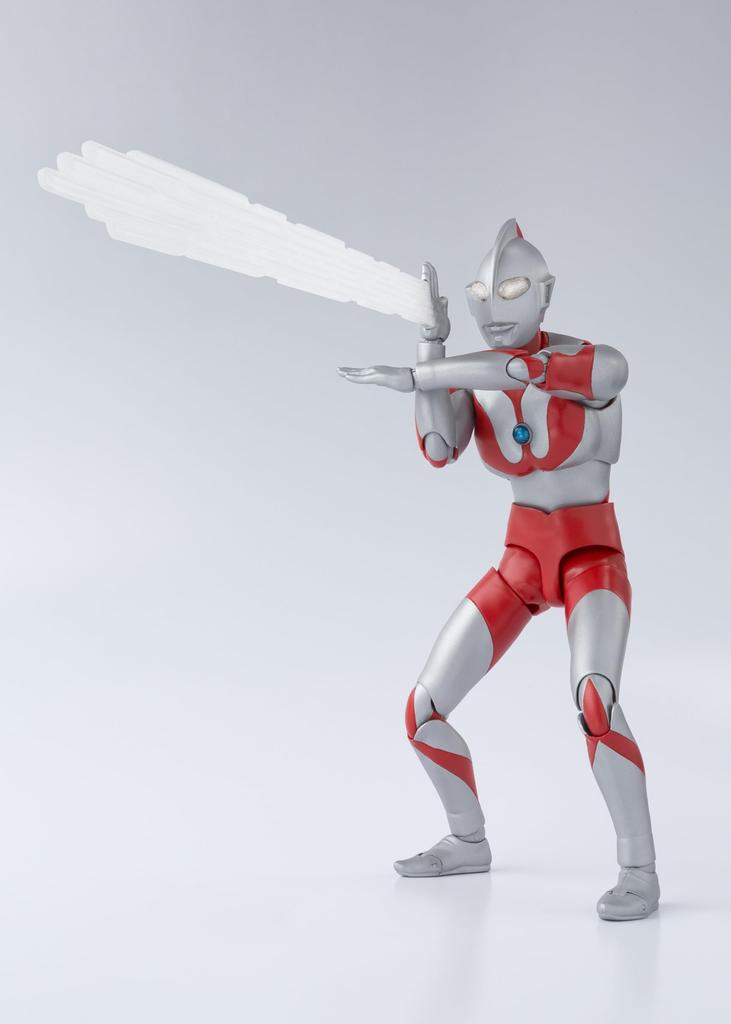 TAMASHII NATIONS Ultraman ca. 150mm bemalte bewegliche Figur SHFiguarts (Wiederverkaufsversion) PVC&ABS