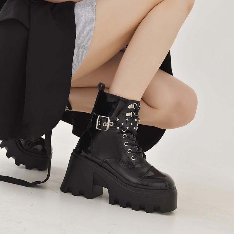 Autumn and Winter Patent Leather Thick-soled Large-size Muffin Bottom Lace-up Buckle Short Boots Martin Boots Women