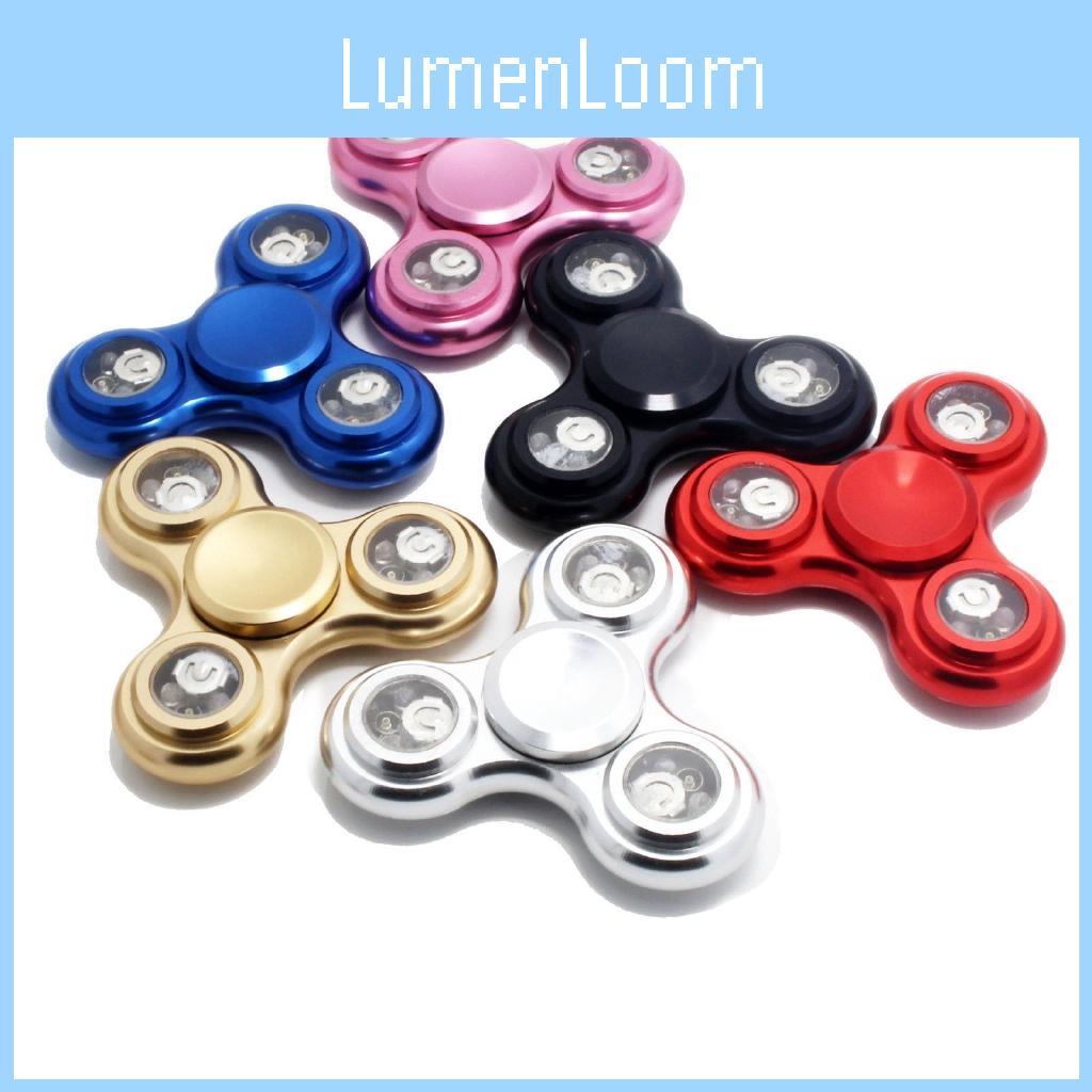Prémiová kvalita LED světelný blikající Fidget Tri-spinner pro úlevu od úzkosti a stresu