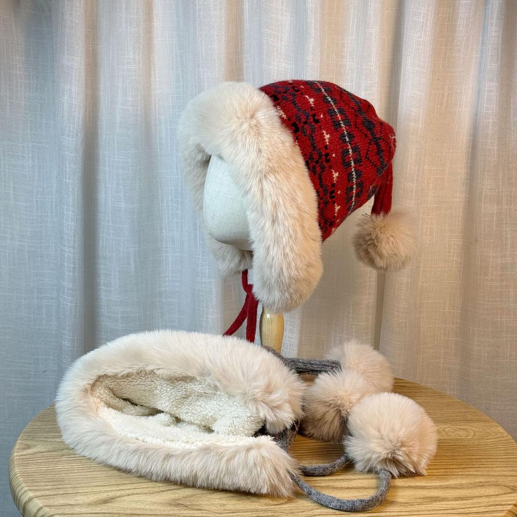 Winter New Style Velvet Warm Ear Protection Lei Feng Hat Fur Ball Pullover Hat Fashionable Korean Style Knitted Wool Hat for Women