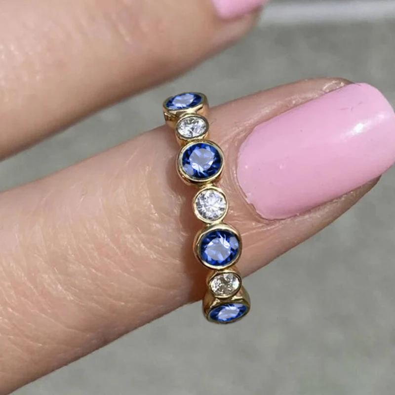 Huitan Trendy Round Cubic Zirconia Ring for Women CopperColor/Gold Color Statement Female Accessories Daily Wear Luxury Jewelry