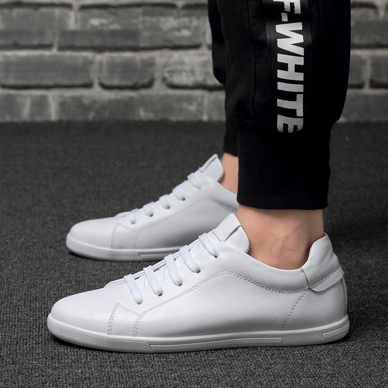 Outdoor Casual Men's Lace-Up Sports Shoe Comfortable And Classic Low-Top Flat Shoe Versatile Durable And Anti-Slip Walking Shoes
