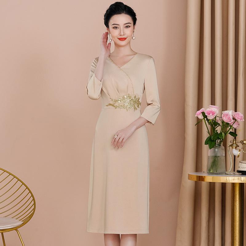 2024 Summer Champagne Slimming Mother of the Bride Formal Dress for Daily Outings