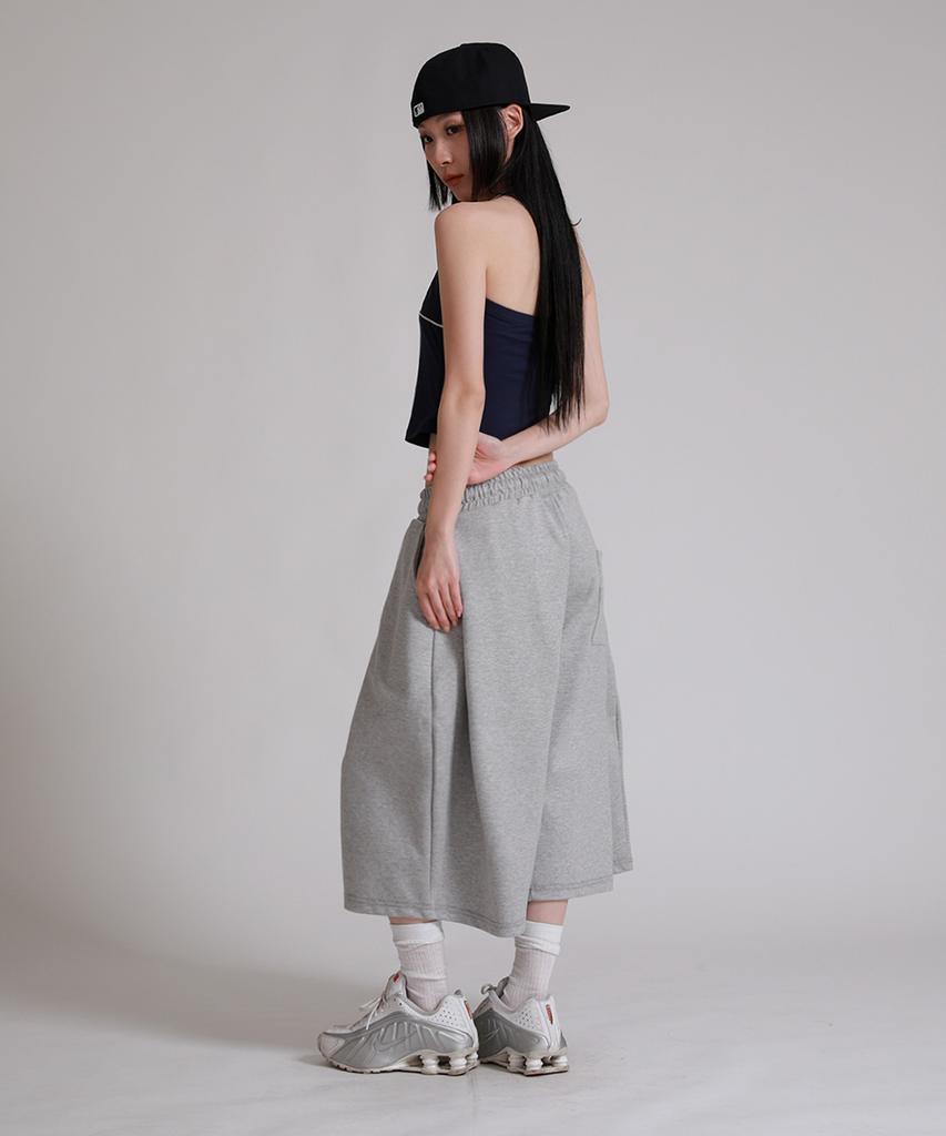 LIKE THE MOST Side Pintuck Autumn-Length Bermuda Training Pants_Gray