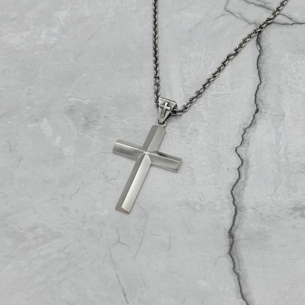 Pandorumjewelry Symphony Cross Necklace