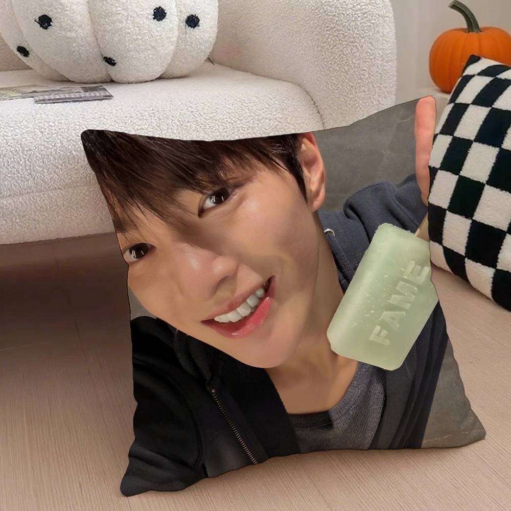 Hot Kpop Style C-Cortis Singer Pillow Case Anti-Dustmite Pillowcase Invisible Zipper Silky Short Plush Sofa Cushion Cover