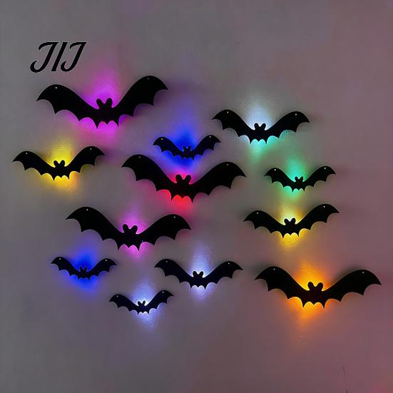 Strašidelná výzdoba vchodu Halloween 3D osvetlená netopieria nástenná dekorácia, Odnímateľné plstené nálepky netopierov, Rôzne veľkosti pripevnených ozdôb, LED žiarivé samolepky