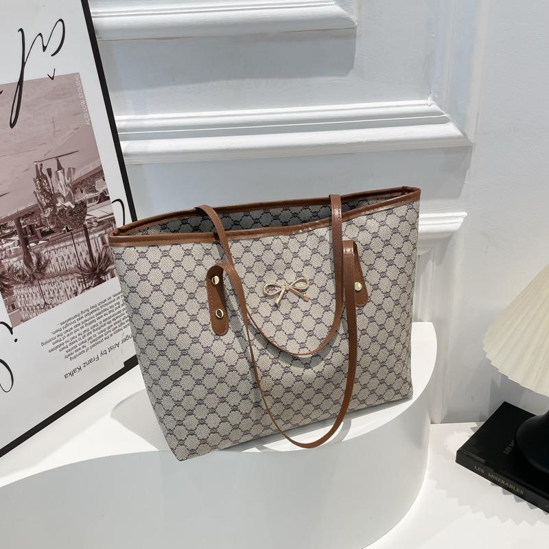Simple and Stylish Large-capacity Bow Beautiful Casual Commuting Large-capacity Portable Shoulder Underarm Tote Bag