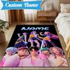 Benutzerdefinierter KPop Cartoon Teppich für Wohnzimmer, Spielzimmer, Büro, Schlafzimmer, Fußmatte Verspieltes Design, Fan-Geschenke Weihnachtsdekoration