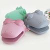 1 pair of pastel crocodile kitchen gloves (random)