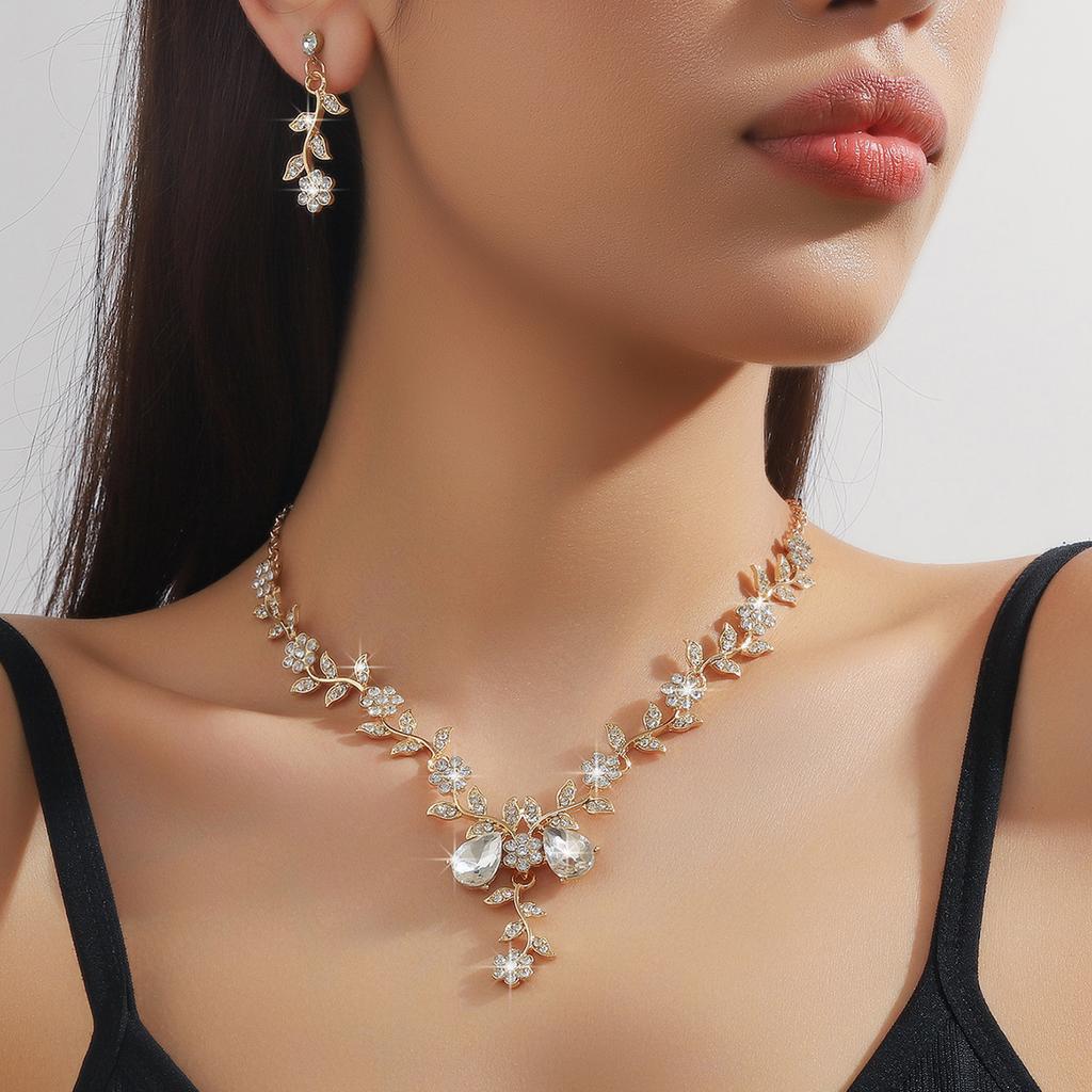 3PC Women's Fashion Trend Small Flower Water Drop Necklace Earrings Zircon Set Wedding Banquet Party Festival Gift