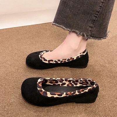 Retro Round Head Ballet Style Shallow Mouth Single Shoes Women's 2025 Autumn New Flat-soled Grandma Shoes Suede Fashion Doudou Shoes