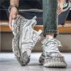 Alte schmutzige Schuhe rohe Plateau-Laufsteg-Höhen-Sneaker Dad Shoes Hip-Hop-Laufschuhe