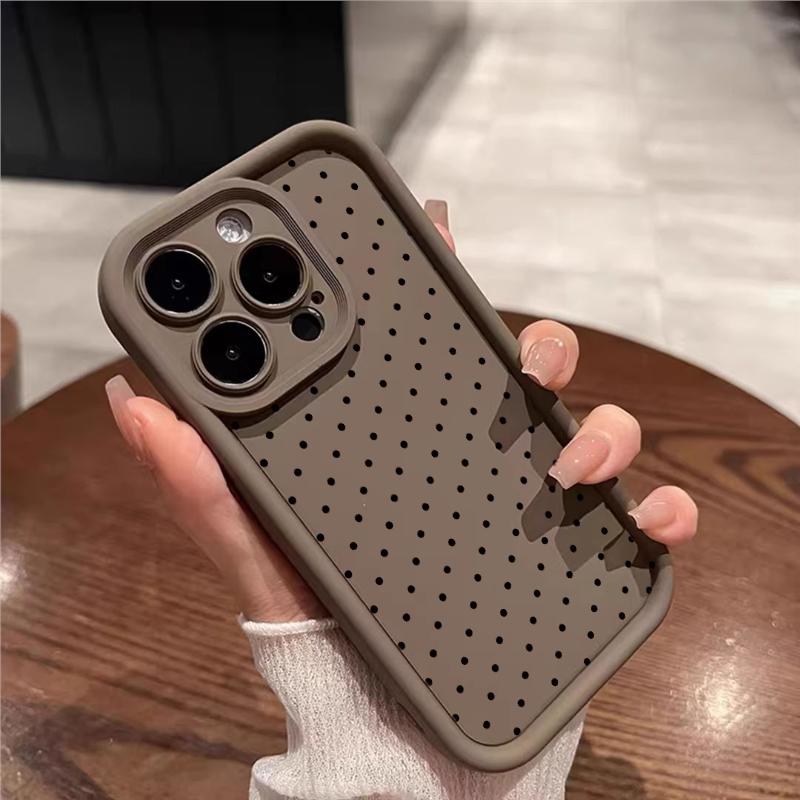 Case For IPhone 16 13 15 11 12 14 17 Pro Max 16 Plus 17 Air 17 Pro 13 Mini 16E Cute INS Strawberry Polka Dots Silicone Cover
