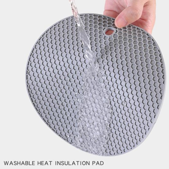 Oven Mitts And Pot Holders Set Heat Resistant Kitchen Gloves with Non-Slip Silicone Surface Extra Long Oven Mitts And Potholders for Cooking Baking
