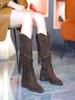 Europäische und amerikanische Wildleder-Retro-Fransen-Pumps mit spitzer Zehenpartie, mittelhohem Absatz, V-Ausschnitt, langen Stiefeln, Damenstiefel mit dickem Absatz und seitlichem Reißverschluss, Ritterstiefel 2025 neu