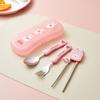 All-in-one Löffel-, Essstäbchen- und Gabelset (einschließlich Löffelablage)_Schleifen-Kaninchen_Hyunwoo_KI0725007