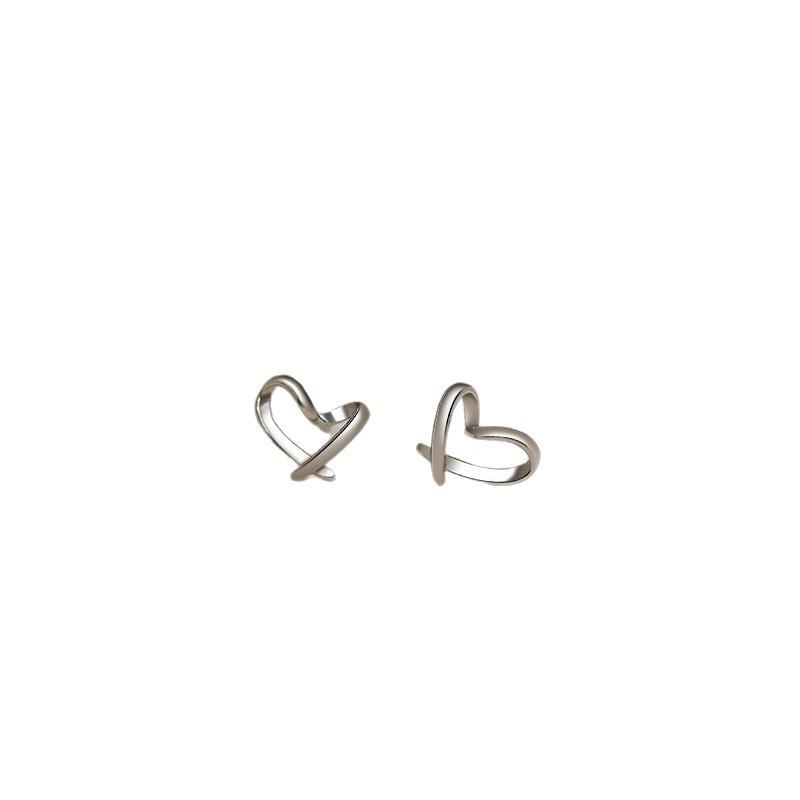 Sweet Mini Hollow Heart Earrings Fashion Simple Earrings Cute Heart Shaped Accessories