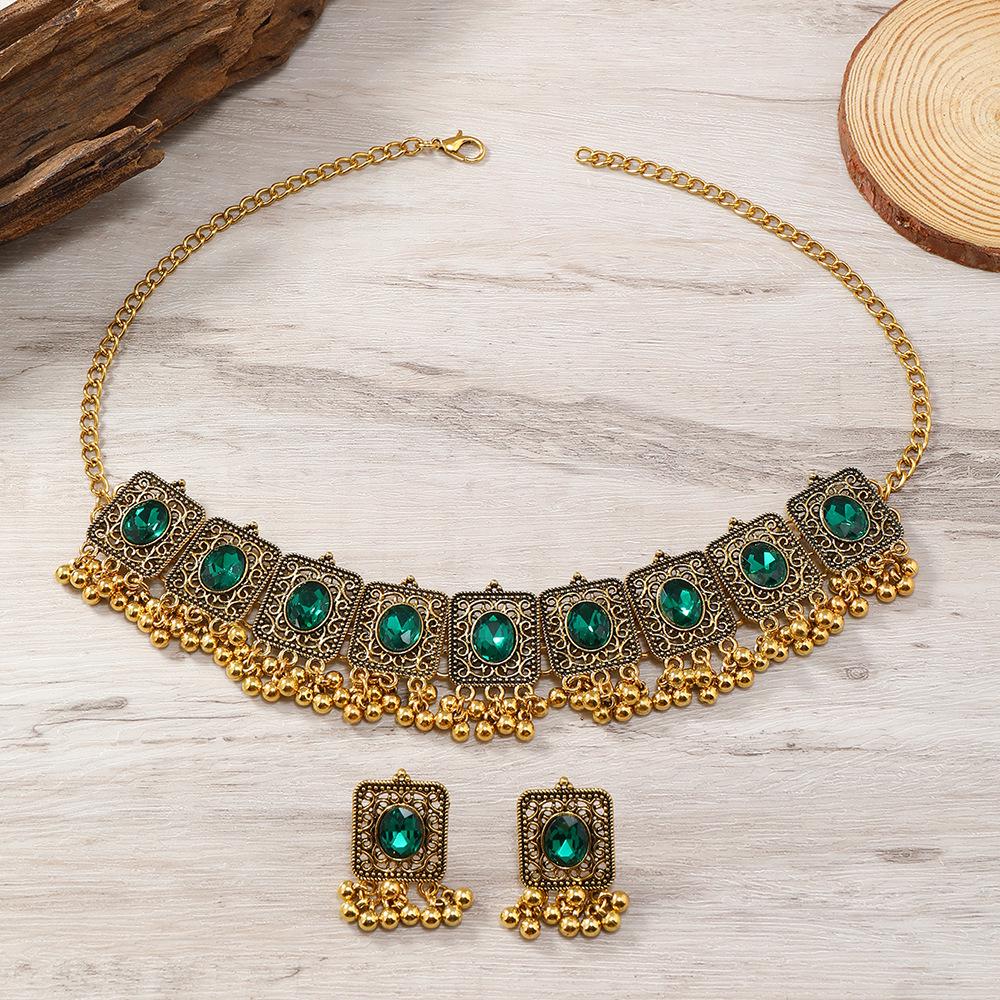 Ensemble collier et boucles d'oreilles élégants à pampilles en strass: Accessoires ethniques indiens style rétro pour femmes