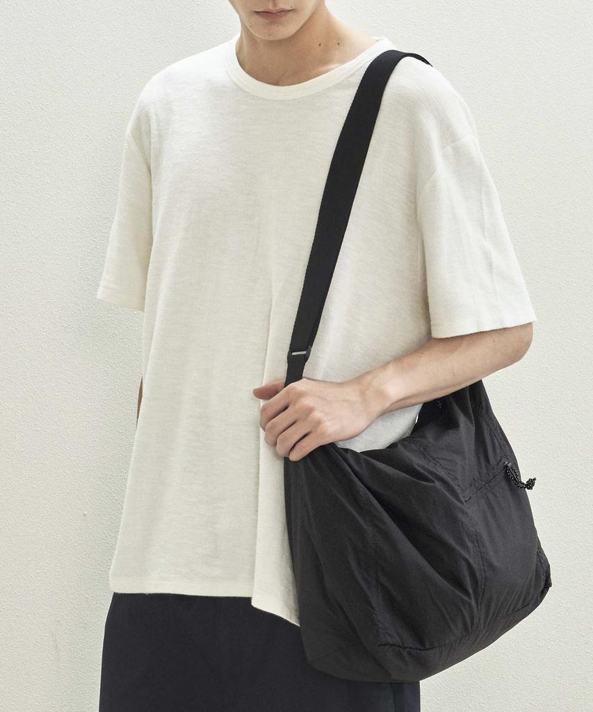Kaneitei Lightweight Messenger Bag (Black) / Recycled