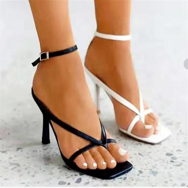 Sommar Kvinnor Klassiker Höga Klackar Sandaler Kvinnor Rem Vit 2024 Dammode Slip-on Sandaler Tunna Klackar Sexiga Sandaler