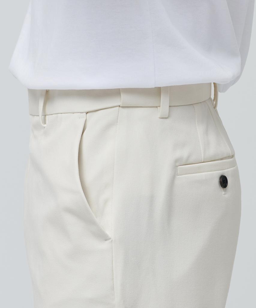 MUSINSA STANDARD Relaxed Tapered Hidden Banding Crop Slacks [Cream]
