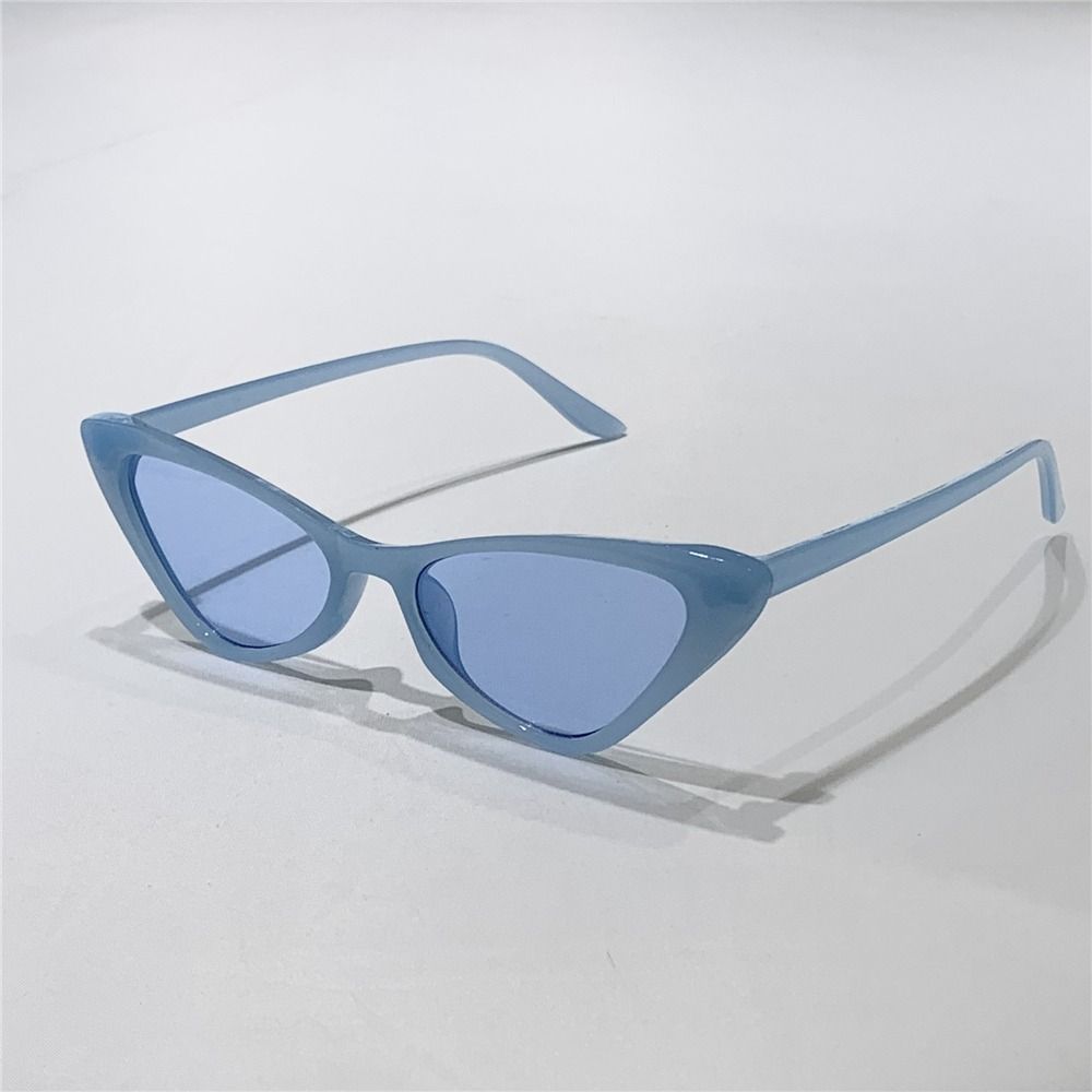 Vintage Cat Eye Sunglasses Retro Small Frame Sun Spectacles for Women UV400 Protection Eye Spectacles Trendy Triangled Shades Streetwear