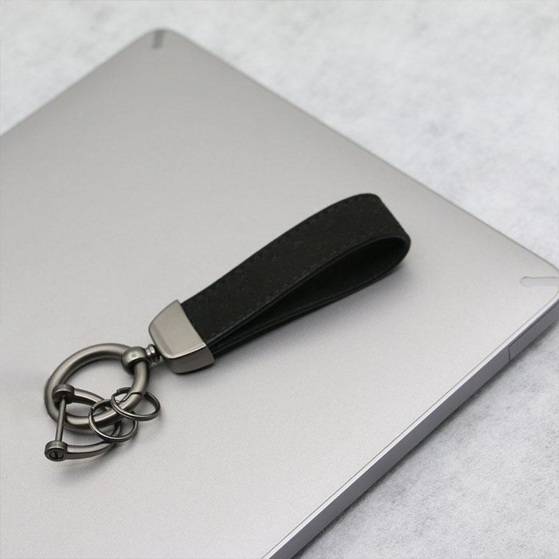 1PC Pure Color Buckle Cars Key Ring Bag Pendants Leather Car Key Rings For Car Leather Keychain Gifts Car Accessories