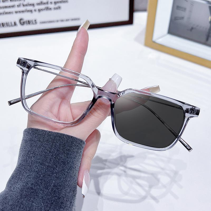 Pochromic Square Sunglasses Rectangle Fashion Women Men Sun Glasses Female Male Metal Frame Anti Blue Light Plain Glasses
