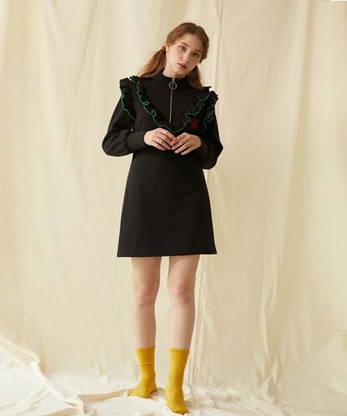 Holliseteonjeu Frill Zipper Dress Black