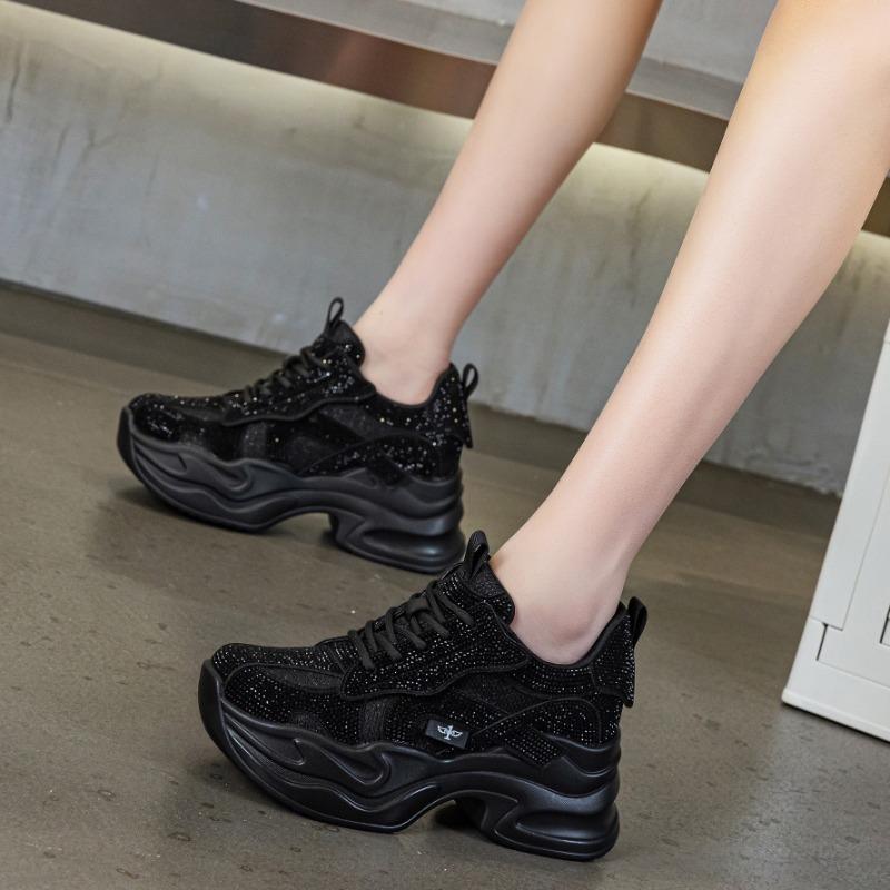 Scarpe da donna per primavera ed estate nuove scarpe sportive da donna suola spessa muffin aumento altezza interna mesh traspirante leggere scarpe da corsa tendenza