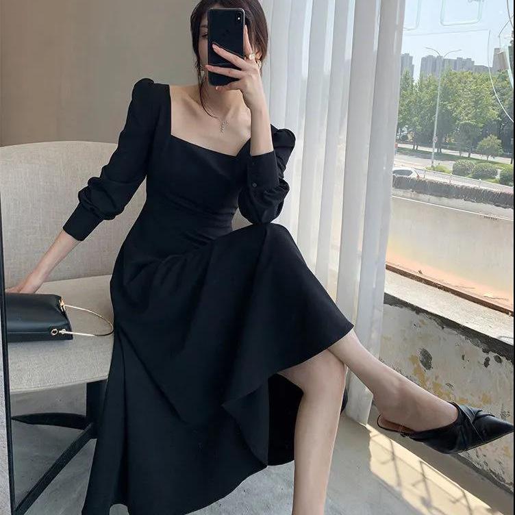 Kleines schwarzes Kleid Damen Frühling und Herbst Neu Retro Quadratischer Ausschnitt Lang Über dem Knie Schwarz Temperament Kleid Langes Kleid