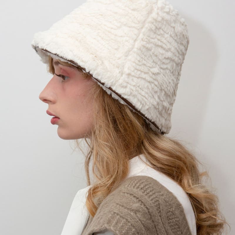 Poesiedame Pure Fur Bucket Hat