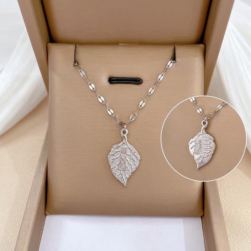 Full Titanium Steel Geometric Animal Minimalist Real Gold Necklace for Women - Collarbone Chain