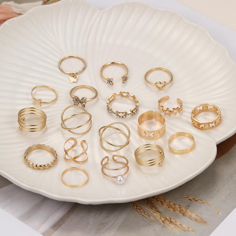 Gold Color Irregularly Rings Set For Women Vintage Heart Butterfly Pearl Geometric Hollow Ring New Fashion Party Jewelry Gifts