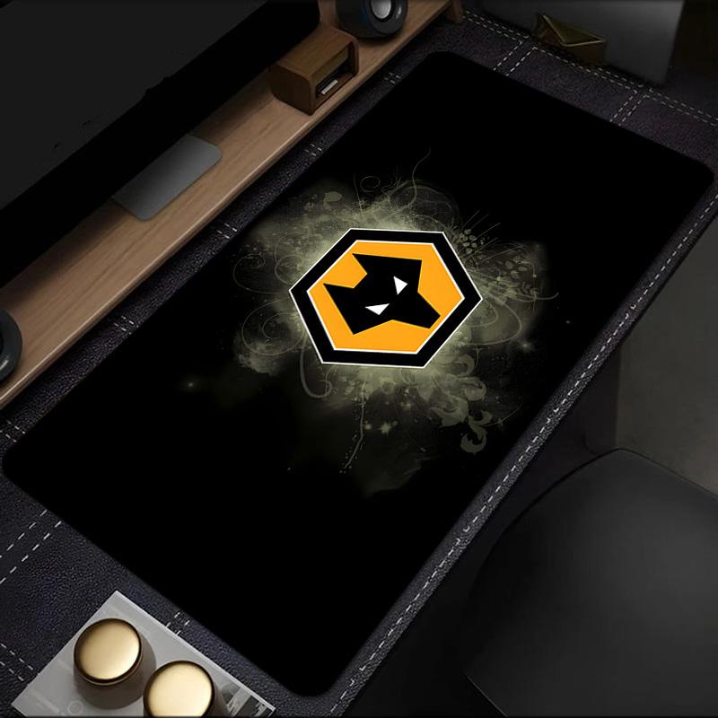 Flaming Wolves Emblem Wanderers Mouse Pad, Rubber Base, Mouse Pad for Gamers and Office Use, Gaming Desk , Easy To Clean Mat Christmas Fan Gifts