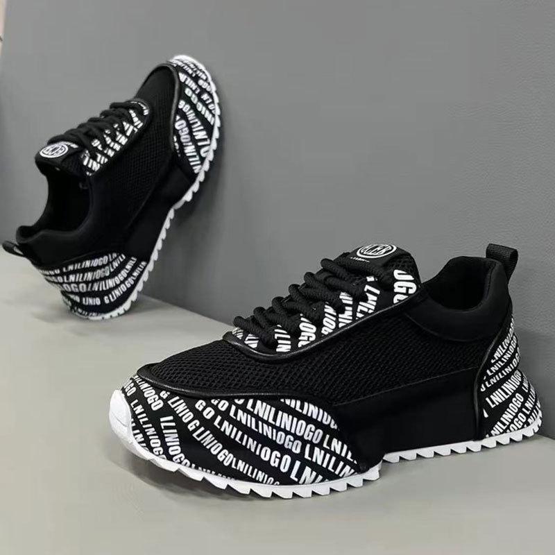 Herrenschuhe Sommer neu atmungsaktives Mesh Sport Freizeitschuhe Innenhöhe erhöht bedruckte Buchstaben Dad Shoes